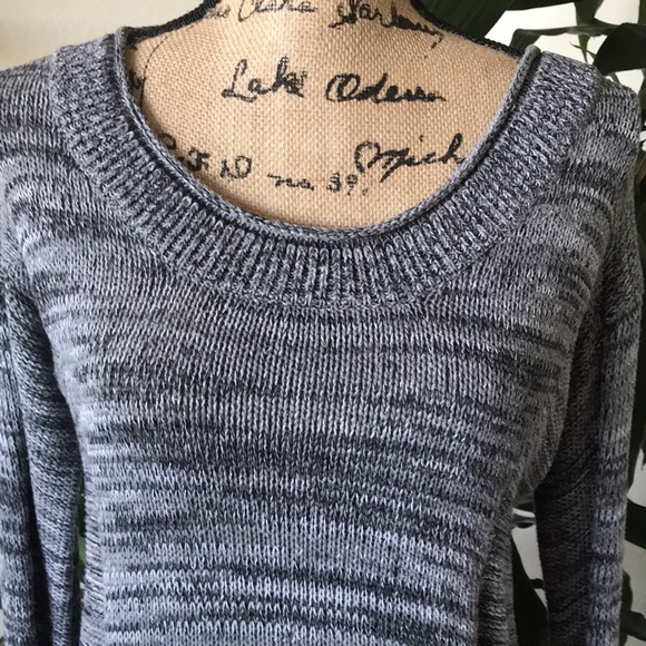 ❤️Jump Sweater❤️ - Picture 5 of 7